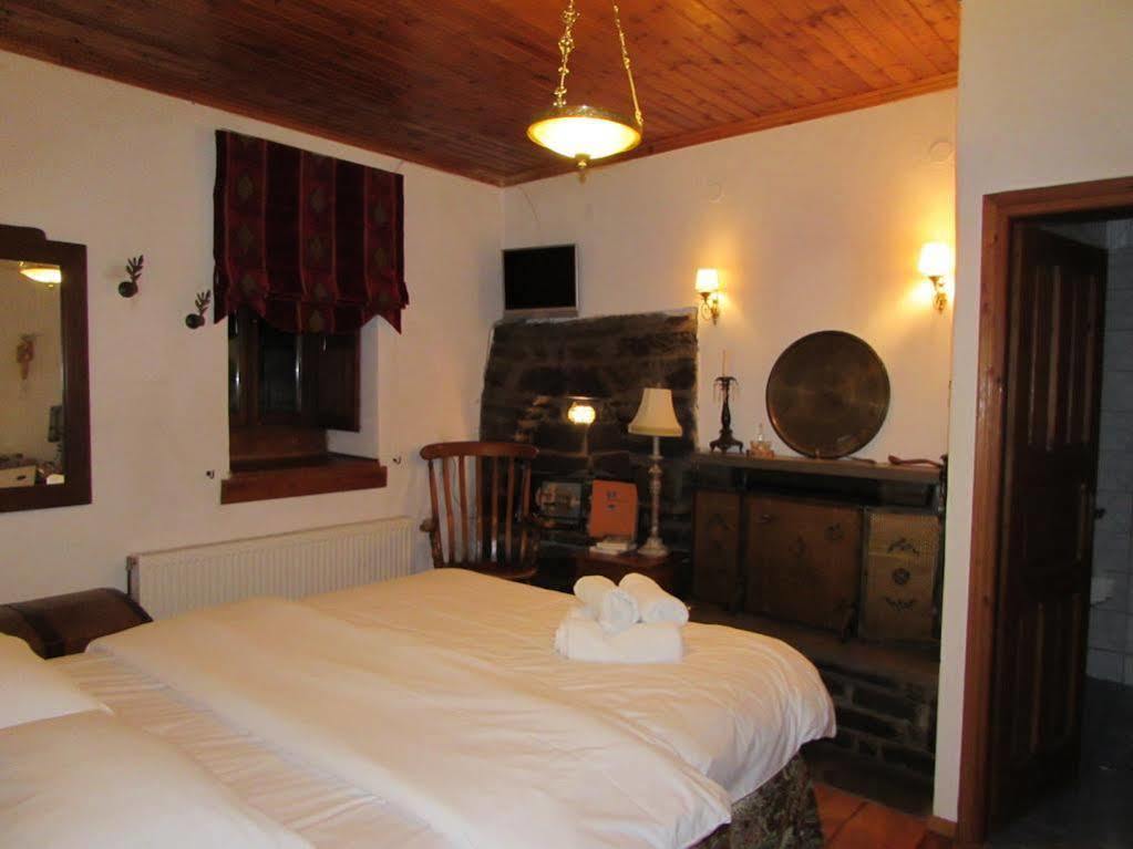 Traditional Rooms Karaouli 帕皮康 外观 照片