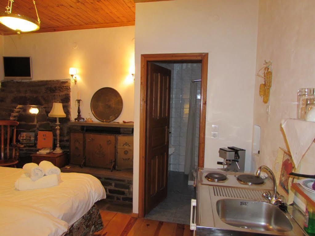 Traditional Rooms Karaouli 帕皮康 外观 照片